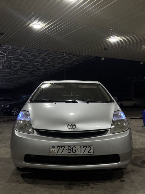 Toyota Prius, 1.5 L, 1.3 kWh, 2007 il, 300 000 km — Gəncə