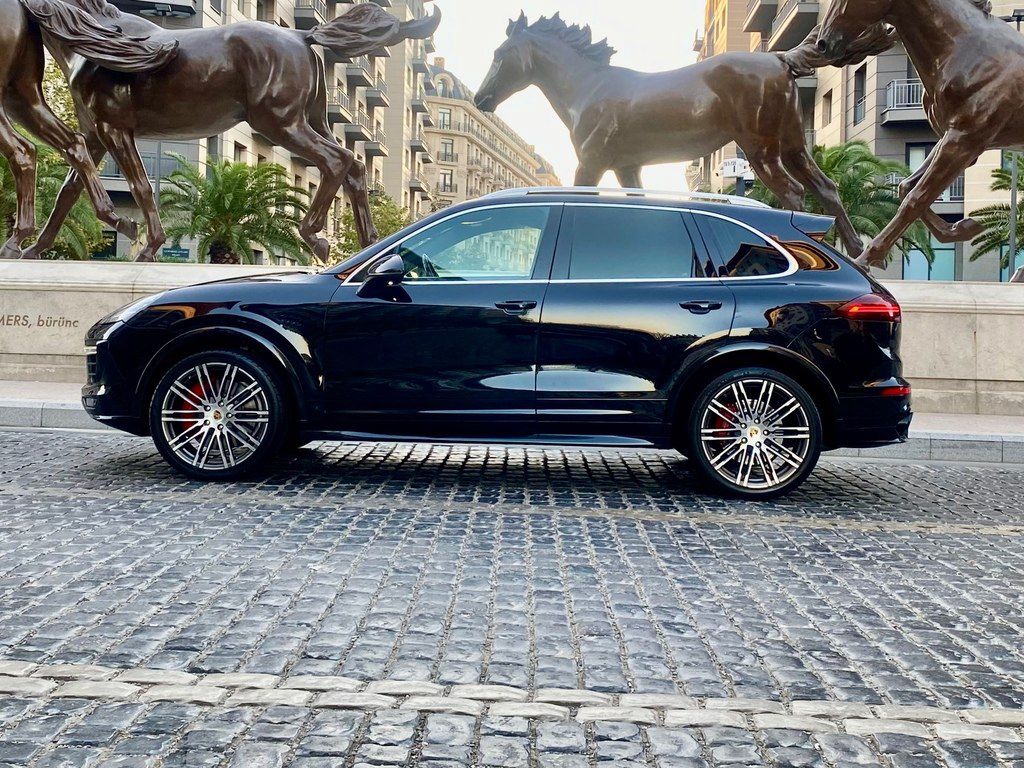 Porsche Cayenne GTS, 3.6 L, 2015 il, 99 000 km — Avtomobillər, Bakı (4)