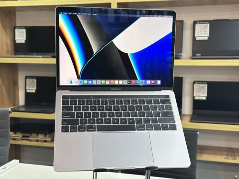 MacBook Pro i5 — Bakı
