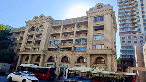 Satılır 2 otaqlı köhnə tikili 58 m² — Bakı