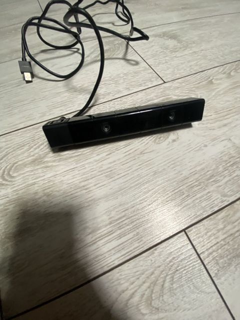 Ps 1ci nesil v1 Çözünürlük: Dual 1280×800 obyektivə malikdir — Qobu