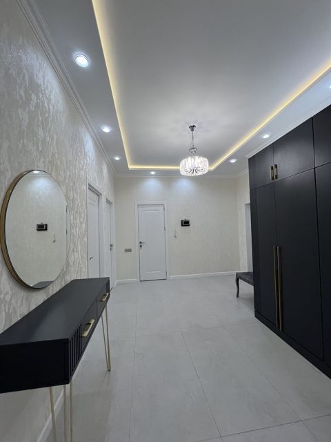 Satılır 3 otaqlı yeni tikili 155 m² — Bakı