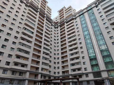 Satılır 3 otaqlı yeni tikili 235 m² — Bakı