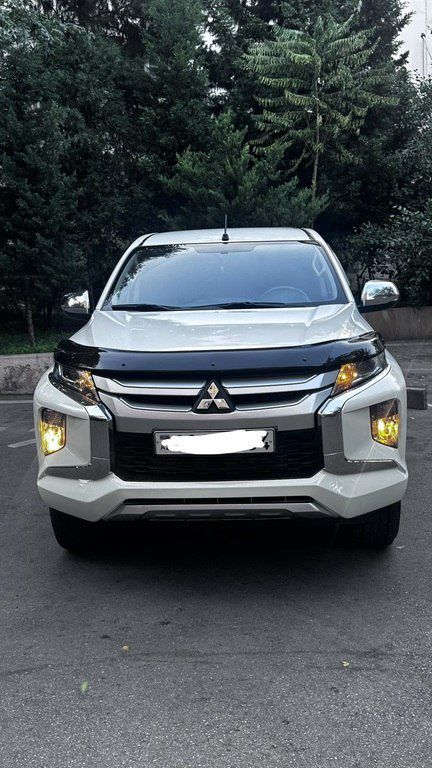Mitsubishi L200, 2.4 L, 2023 il, 62 000 km — Avtomobillər, Bakı (7)