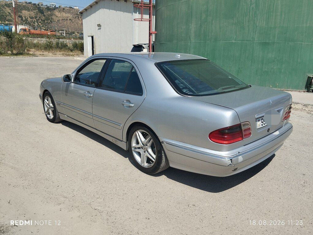 Mercedes E 320, 3.2 L, 1999 il, 414 475 km — Avtomobillər, Bakı (2)