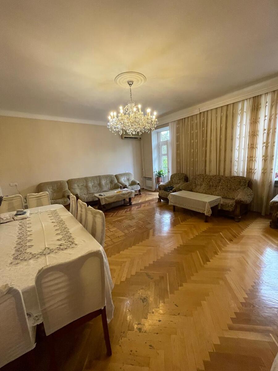 Satılır 5 otaqlı köhnə tikili 140 m² — Mənzil, Bakı (3)