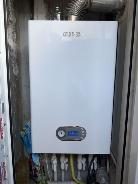 Gold Therm qaz kombi sistemi - Divardan asılan qazla işləyən kombi — Bakı