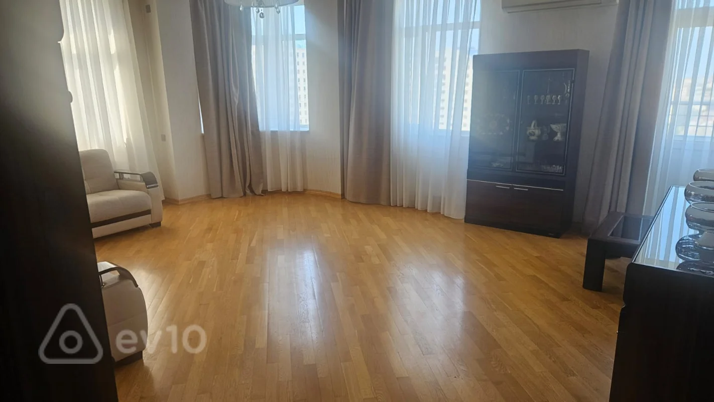 4 otaqlı mənzil, 170 m², Təbriz küç — Mənzil, Bakı (10)