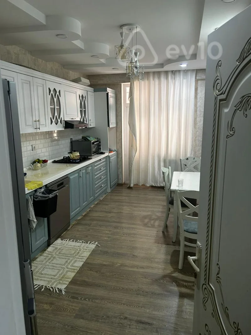 4 otaqlı mənzil, 100 m², Əsəd Əhmədov 24 — kirayə — Bakı