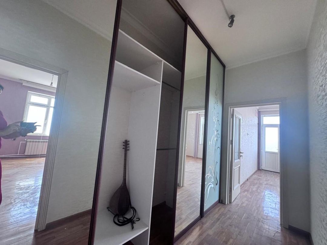 Satılır 3 otaqlı yeni tikili 180 m² — Mənzil, Bakı (9)