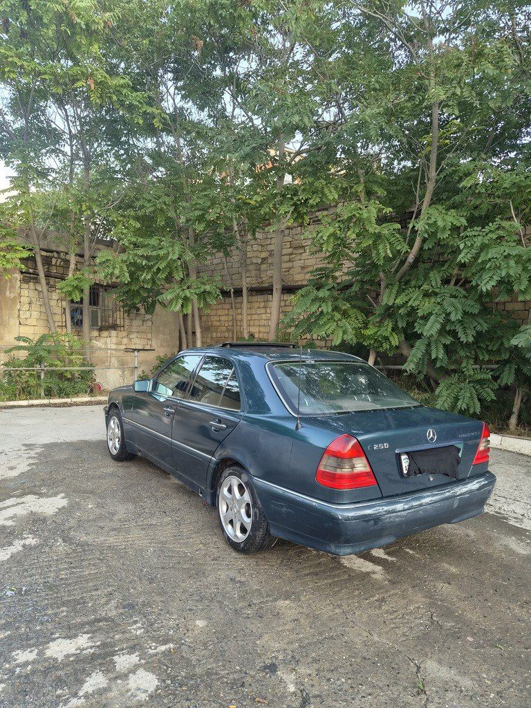 Mercedes C 250, 2.5 L, 1995 il, 425 000 km — Avtomobillər, Bakı (4)