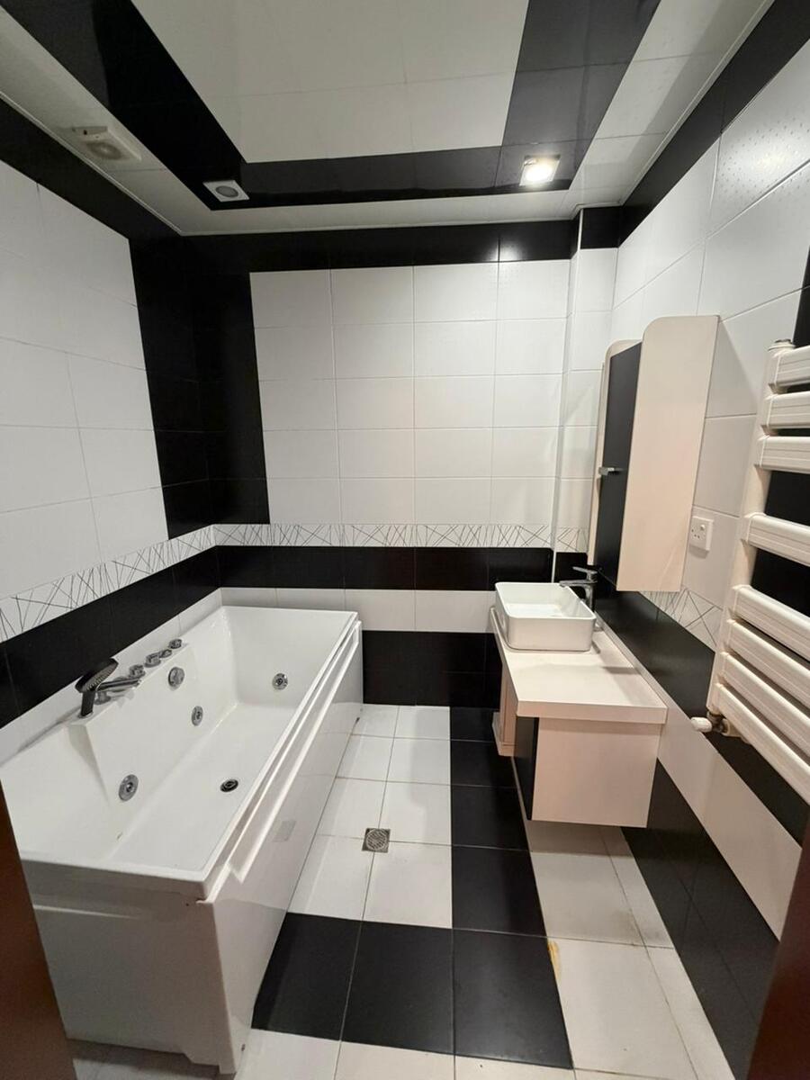 İcarəyə verilir 3 otaqlı yeni tikili 140 m² — Mənzil, Bakı (10)