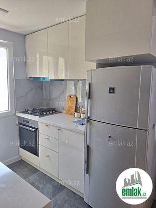 Satılır 2 otaqlı 72 m² köhnə tikili Yasamal r — Mənzil (6)