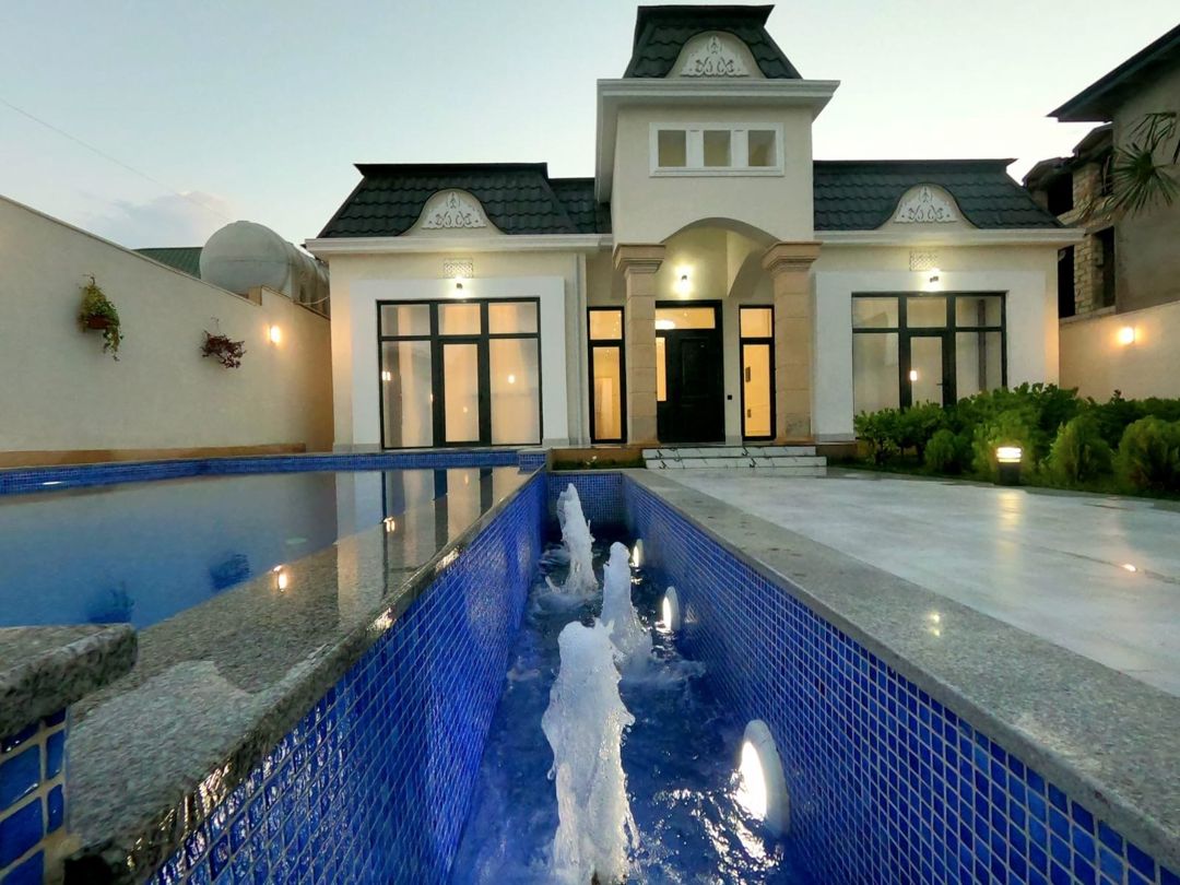 Satılır 5 otaqlı həyət evi/bağ evi 240 m² — Ev, villa, Bakı