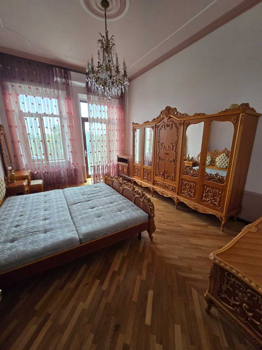 İcarəyə verilir 6 otaqlı köhnə tikili 320 m² — Mənzil, Bakı (6)