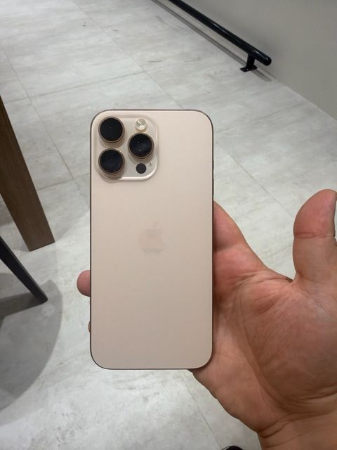 Apple iPhone 16 Pro Max Desert Titanium 256GB/8GB — Bakı