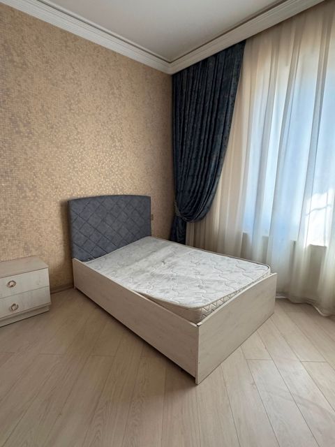 Yataq otağı mebeli — Bakı
