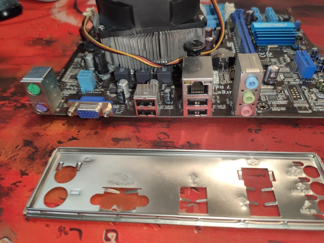 Asus H61 + i3-3240 plata dəsti — Kompüterlər və noutbuklar, Bakı (2)