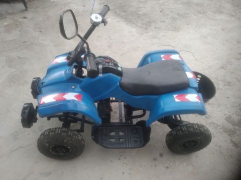 Uşaq elektrik ATV kvadrosikl – mavi rəng - Güc mənbəyi — 229 ₼ · Bakı · Uşaq avtomobilləri Uşaq elektrik ATV kvadrosikl – mavi rəng - Güc mənbəyi — Bakı
