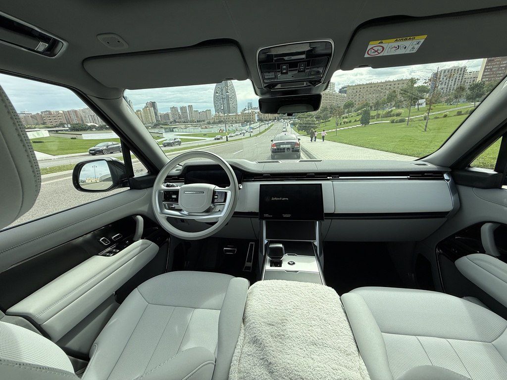 Land Rover Range Rover, 4.4 L, 2024 il, 15 000 km — Avtomobillər, Bakı (10)