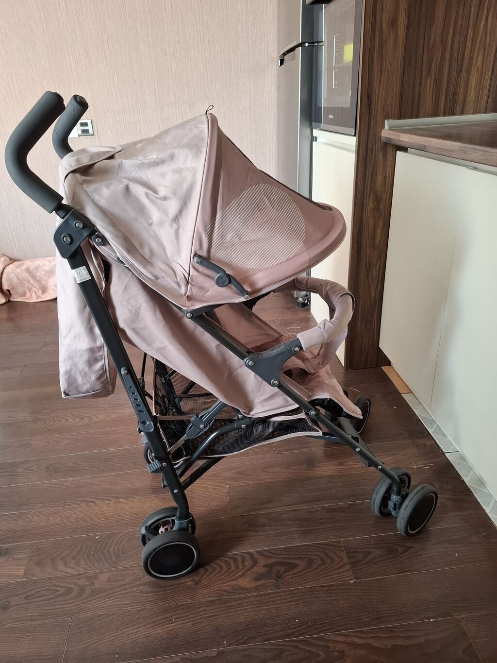 Lakids uşaq arabası – yüngül, kompakt və manevrli “umbrella” tip — Arabalalar, Bakı (5)