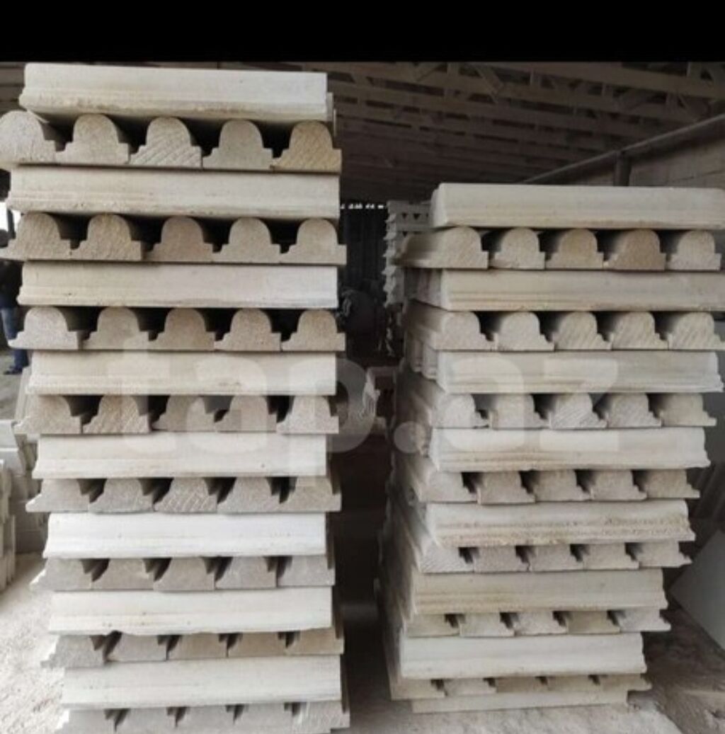 Məmulat: Ağ/açıq boz rəngli dekorativ daş bordür və parapet — Plitka və örtü materialları, Mehdiabad (6)