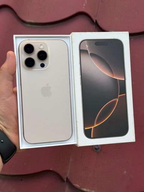 Apple iPhone 16 Pro Desert Titanium 128GB/8GB — Bakı