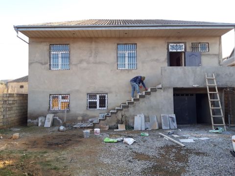 Satılır 6 otaqlı həyət evi/bağ evi 200 m² — Bakı