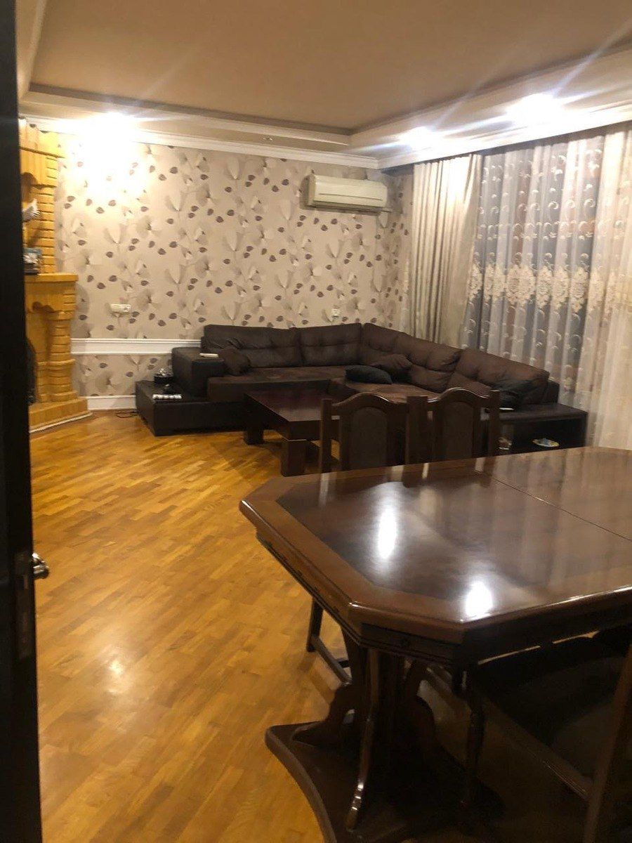 Satılır 4 otaqlı köhnə tikili 120 m² — Mənzil, Bakı (5)