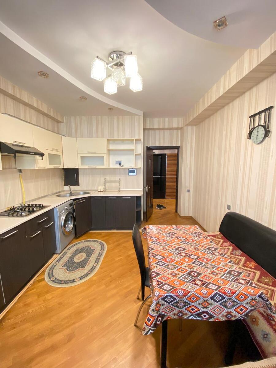 İcarəyə verilir 3 otaqlı yeni tikili 130 m² — Mənzil, Bakı (11)
