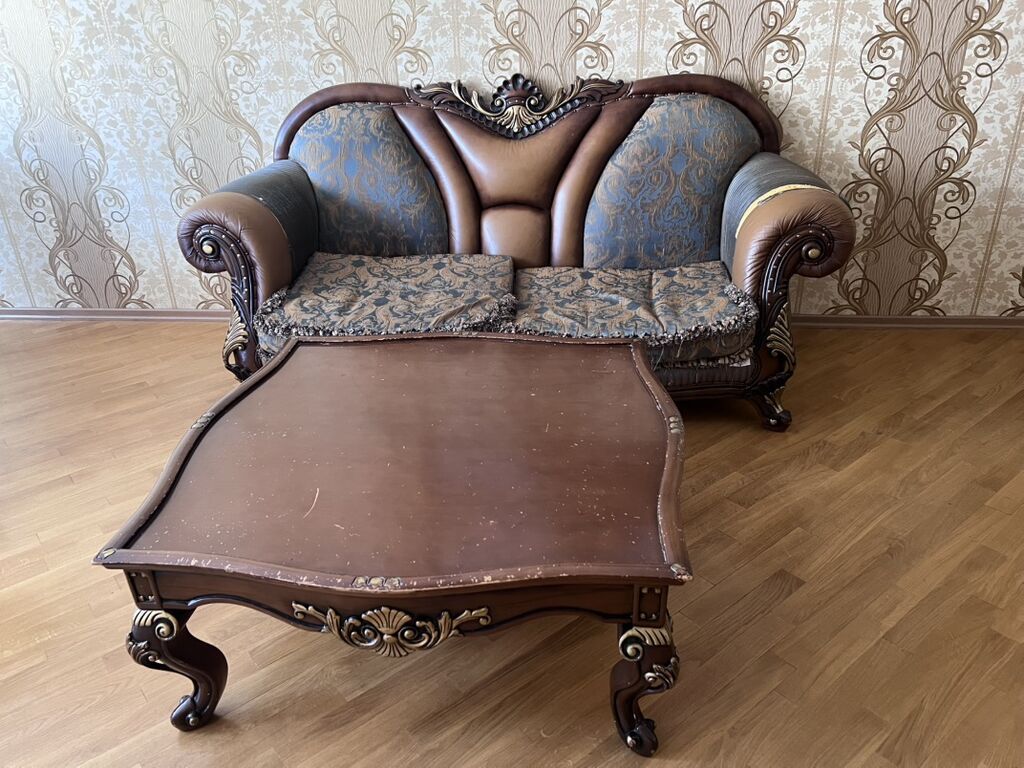 Klassik üslubda mebel dəsti - Dəst: 1 ədəd üçnəfərlik divan, 2 ədəd — Yumşaq mobilya dəstləri, Bakı (2)