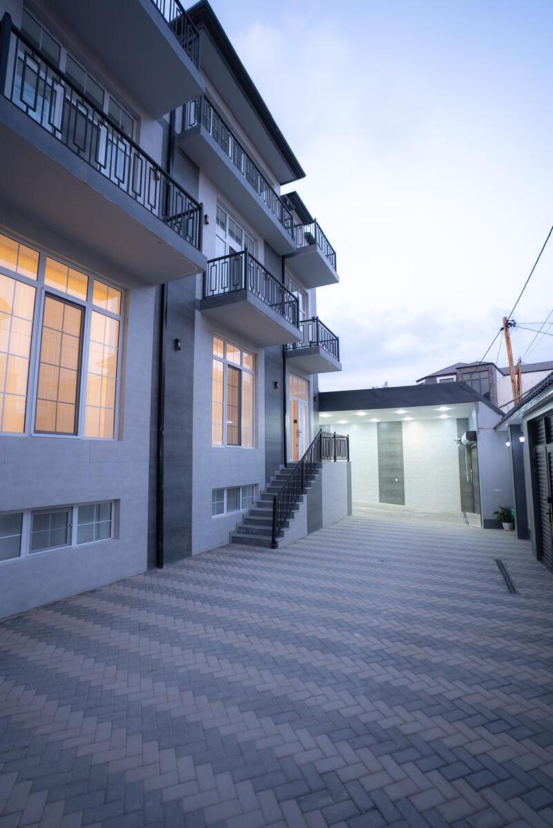 Satılır 8 otaqlı həyət evi/bağ evi 400 m² — Ev, villa, Bakı (2)