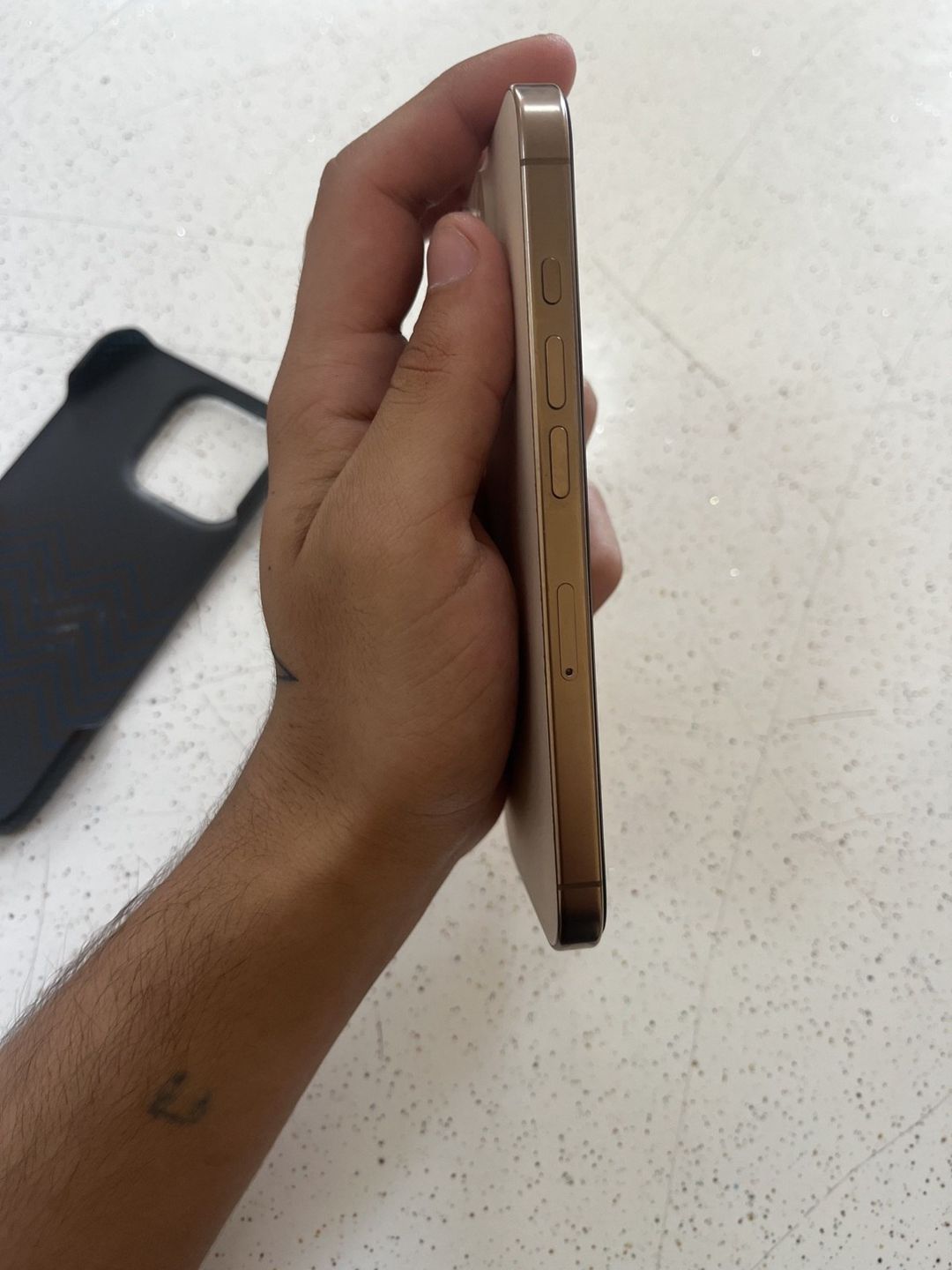 Apple iPhone 16 Pro Desert Titanium 128GB/8GB — Smartfonlar, Bakı (6)
