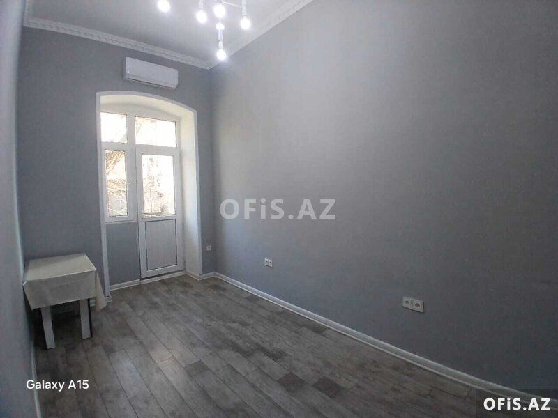 Köhnə tikili Satılır Yasamal r., Nizami m., 4 otaq, 120 m² — Mənzil, Bakı (6)
