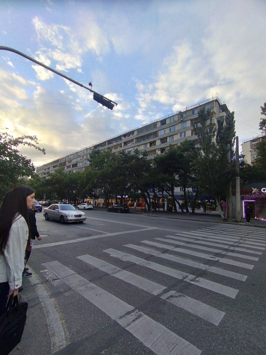 Satılır 2 otaqlı köhnə tikili 65 m² — Mənzil, Bakı (2)