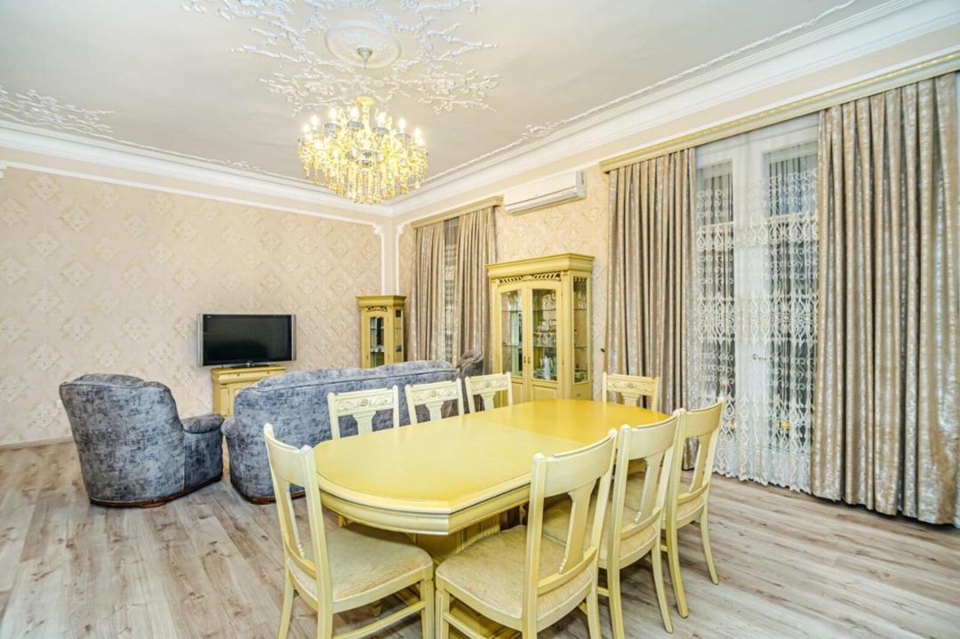 İcarəyə verilir 4 otaqlı köhnə tikili 100 m² — Mənzil, Bakı (2)
