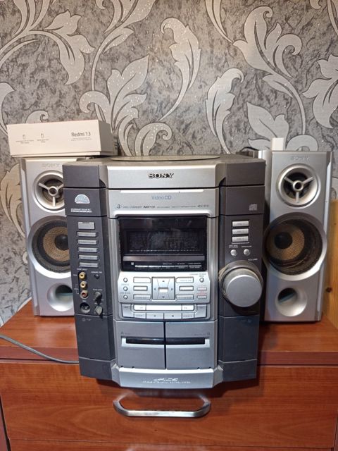 Musiqi mərkəzi Sony — Bakı