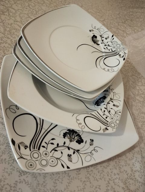 Boşqablar — Bakı