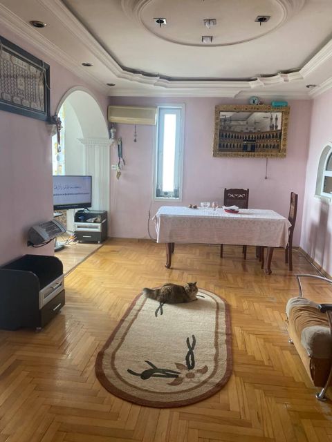 Satılır 3 otaqlı köhnə tikili 75 m² — Bakı