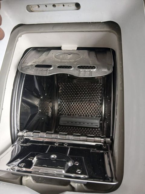 Hotpoint Ariston üstdən yüklənən paltaryuyan maşın - Model: Arxf 109 — Bakı