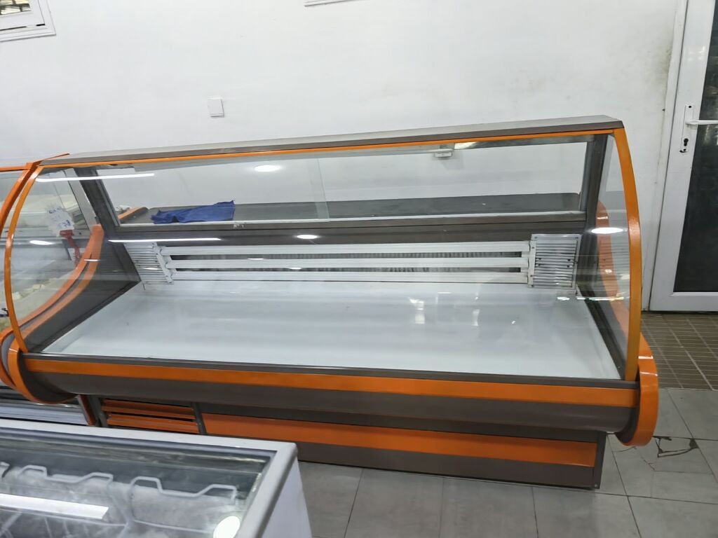 799₼ vitrin soyuducu 1ay deyil alınıb Yenıdir Demək Olarki Unvan — Soyuq vitrini, Bakı