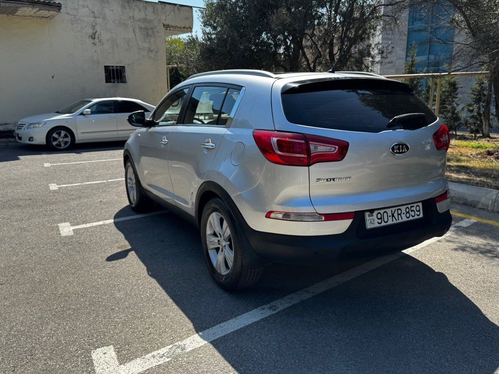 Kia Sportage, 2.0 L, 2011 il, 97 000 km 90-KR-859 — Avtomobillər, Bakı (4)