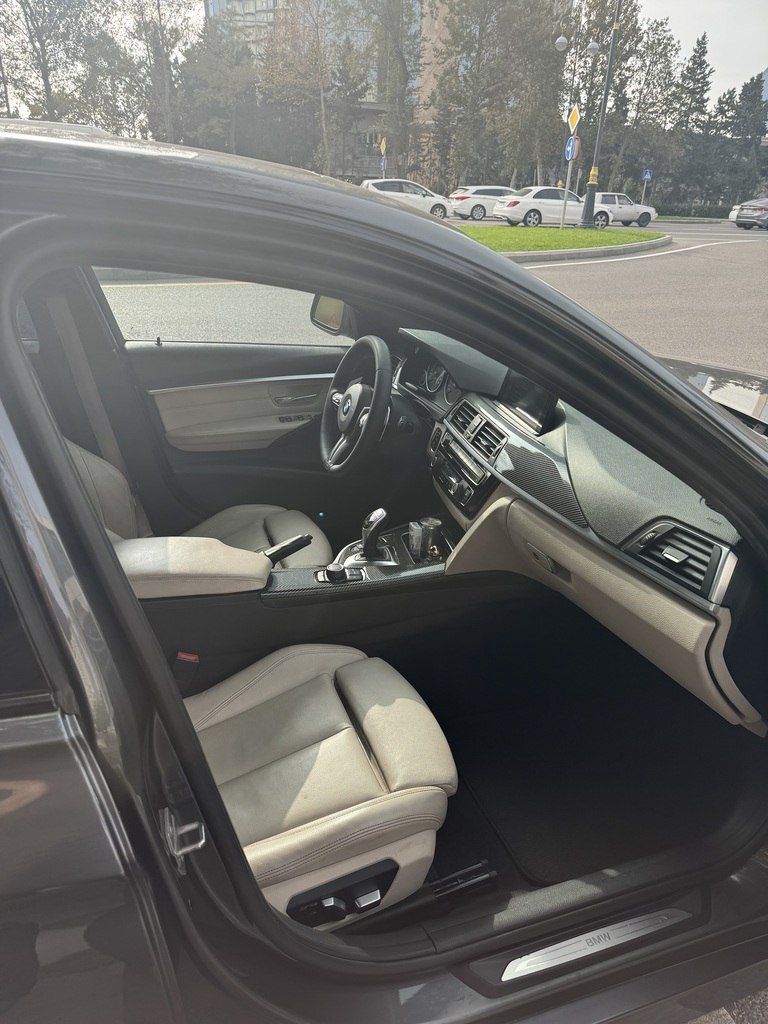 BMW 330, 2.0 L, 2016 il, 135 000 km — Avtomobillər, Bakı (10)