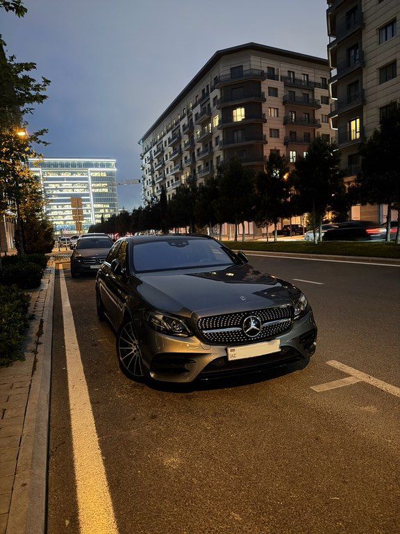 Mercedes E 300 e, 2.0 L, 6.2 kWh, 2019 il, 127 000 km — Avtomobillər, Bakı (7)