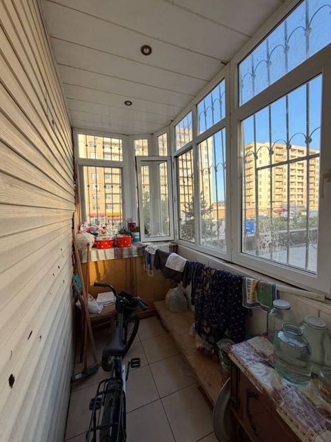 Satılır 2 otaqlı köhnə tikili 80 m² — Bakı
