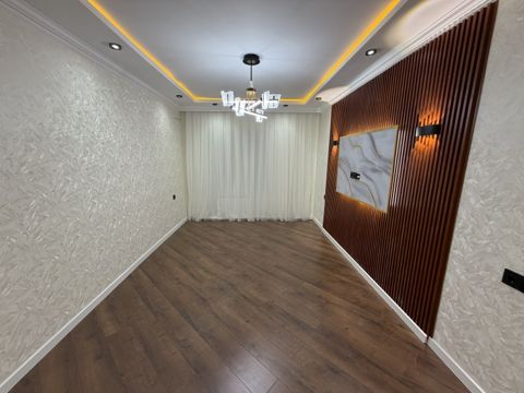 Satılır 3 otaqlı köhnə tikili 60 m² — Bakı