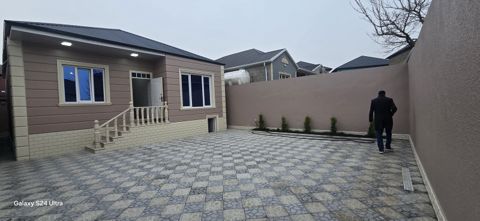Satılır 4 otaqlı həyət evi/bağ evi 110 m² — Bakı