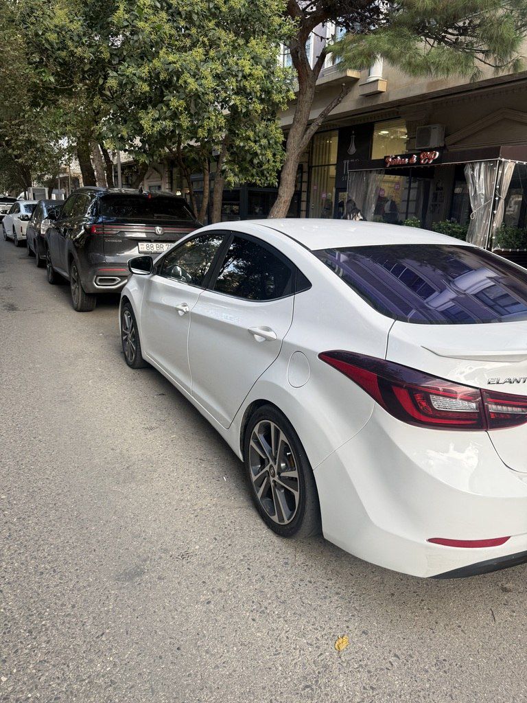 Hyundai Elantra, 1.8 L, 2013 il, 284 000 km 99-UR-487 — Avtomobillər, Bakı (3)