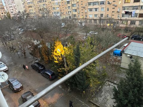 Satılır 5 otaqlı köhnə tikili 130 m² — Sumqayıt