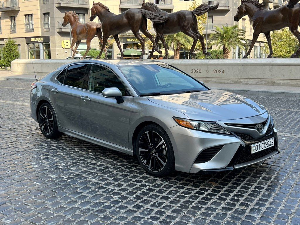 Toyota Camry, 2.5 L, 2019 il, 150 000 km 01-CX-943 — Avtomobillər, Bakı (4)